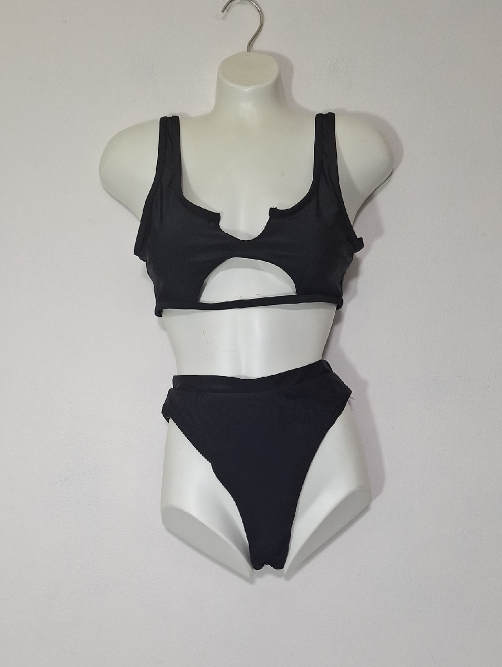 Suuksess Black Women's Bikini Set - Classic Two-Piece Swimwear